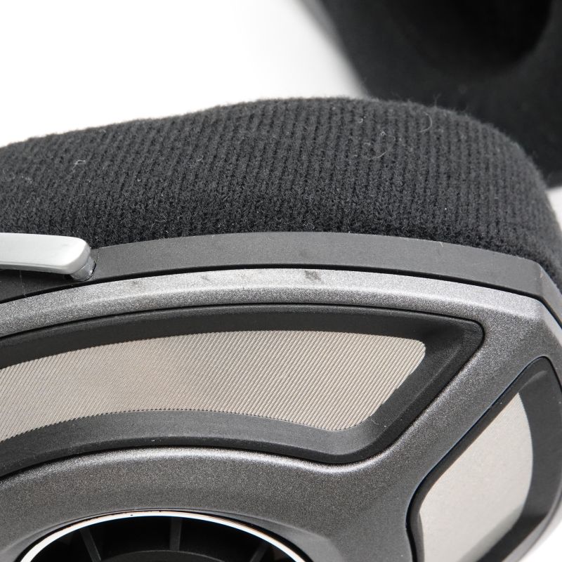 HD700