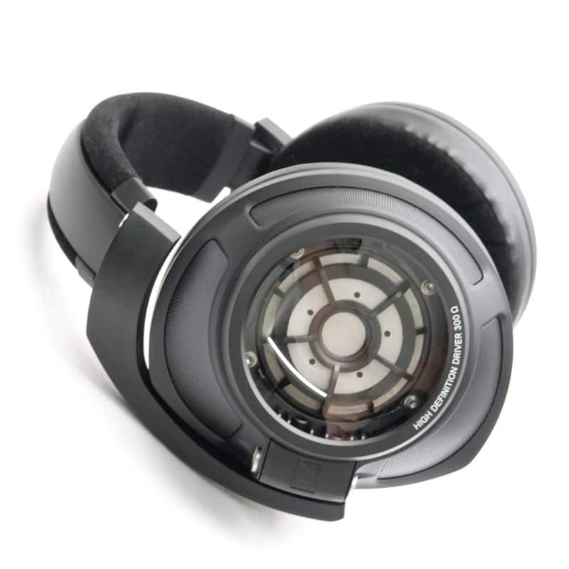HD 820