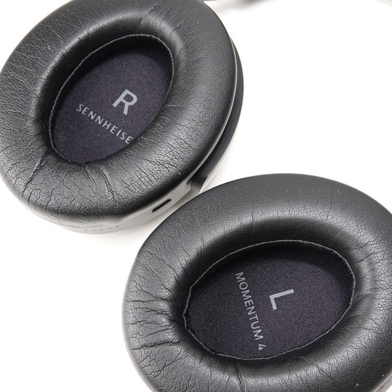 SENNHEISER MOMENTUM 4 Wireless BLACK [M4AEBT BLACK] AB-ランク 中古