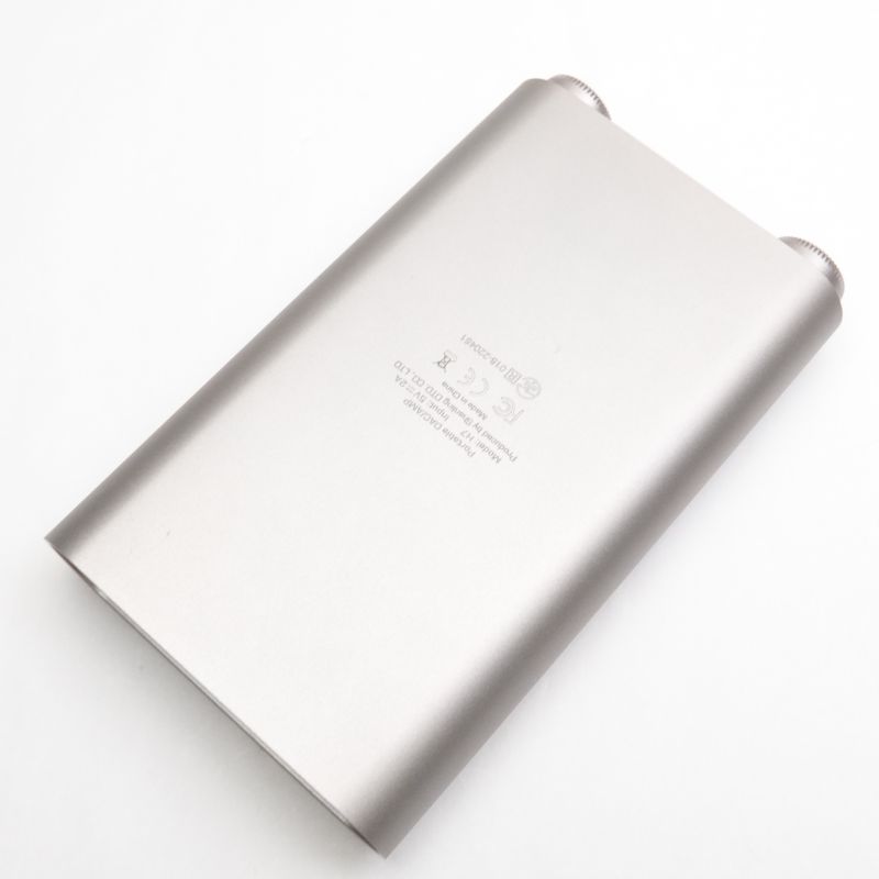 H7 Titanium（チタニウム）
