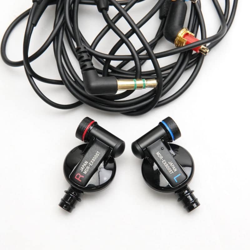 MDR-EX800ST