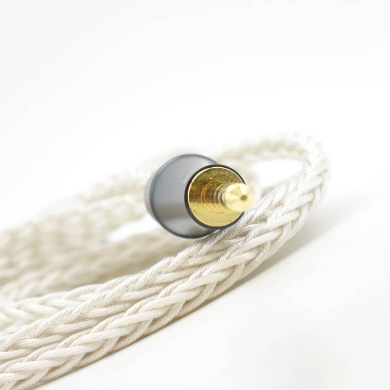 Empyrean 4.4mm PCUHD バランスケーブル [MEM-S4.4]