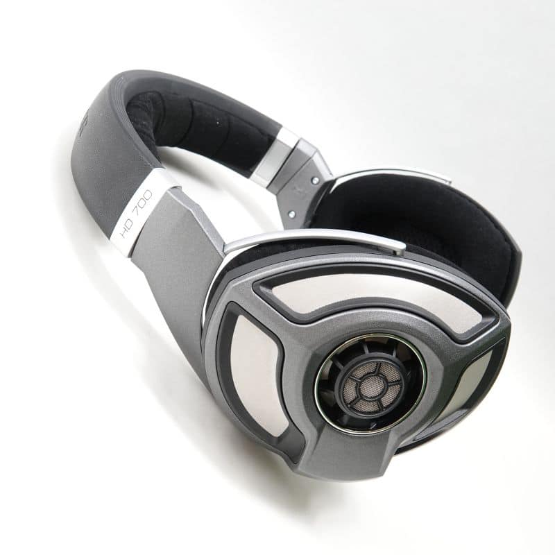 HD700
