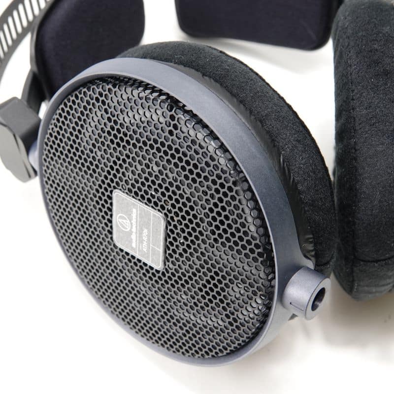 ATH-R70x