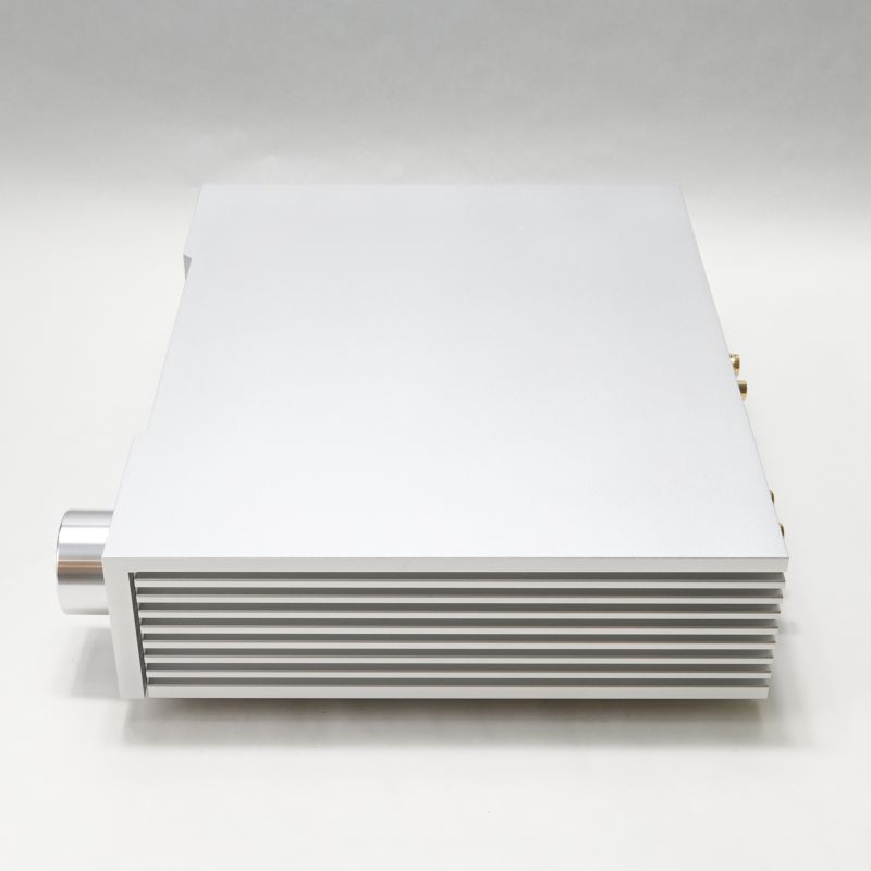 iDAC-8