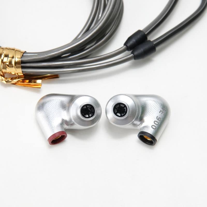 IE 900