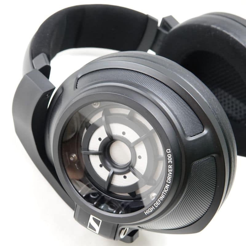 HD 820