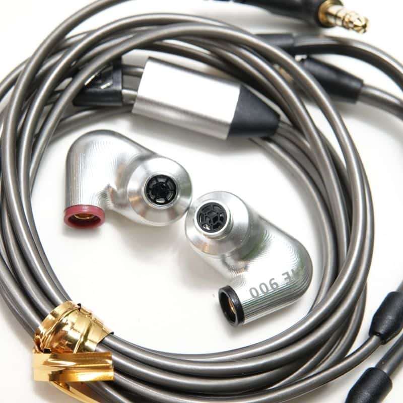 IE 900