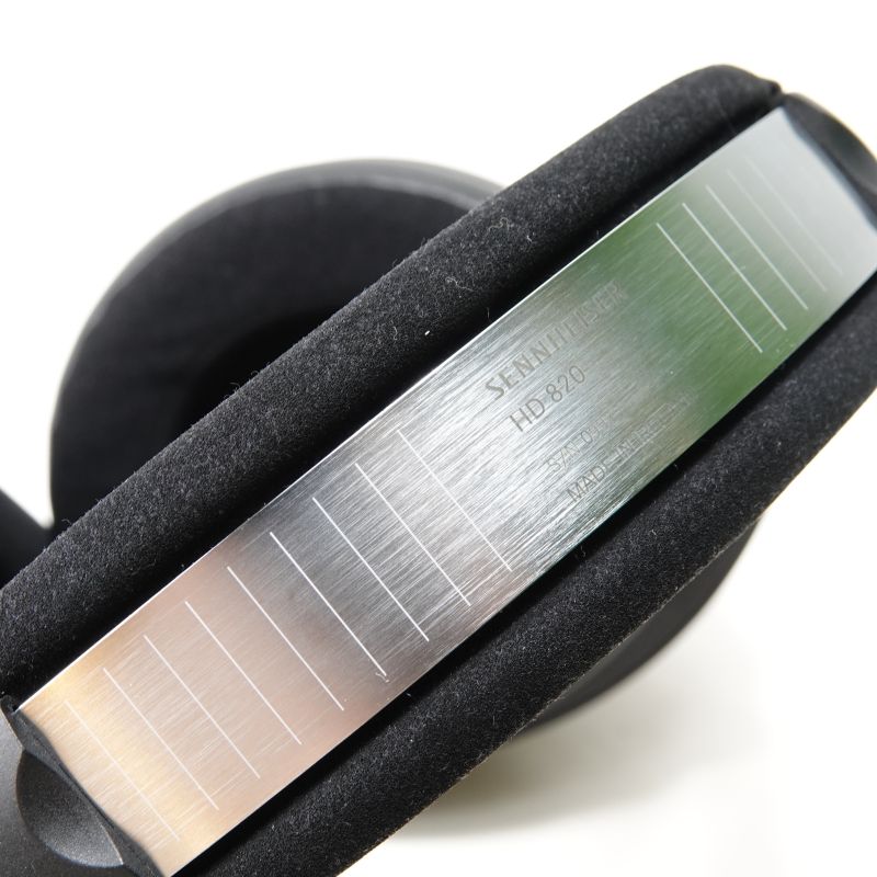 HD 820