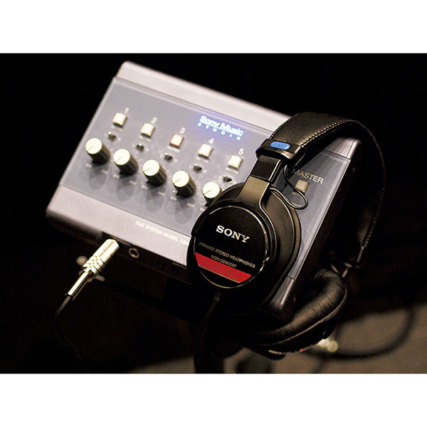 SONY (ソニー) MDR-CD900ST｜モニターヘッドホン (Monitor Headphones)｜フジヤエービックネットショップ