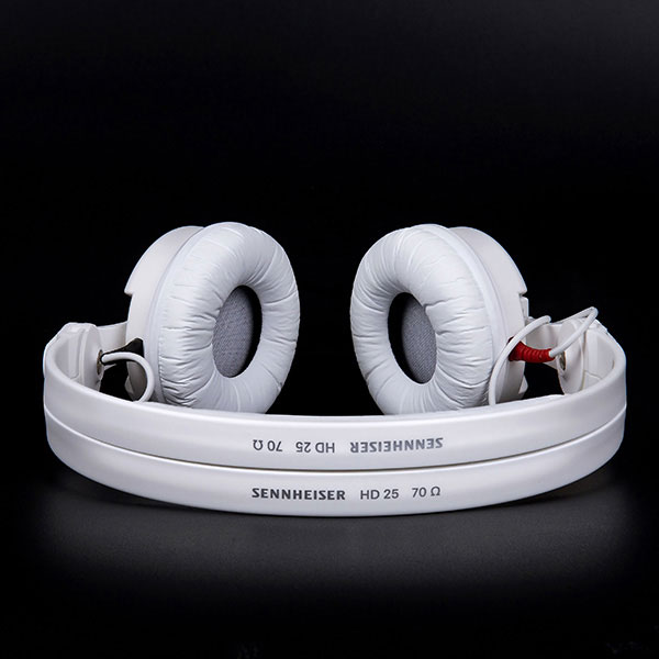 新品 限定完売 SENNHEISER ヘッドホン HD 25 WHITE