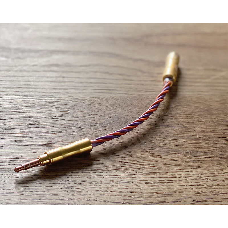 Vintage NEVE Console wire “Ames” Conversion cable IN側：4.4mm 5極 トープラ販売製 金メッキプラグ（メス） OUT側：2.5mm 4極 トープラ販売製 CINQBES 純銅材 無メッキプラグ（オス）