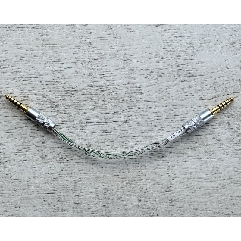 Liberty Bell IC / IN : 4.4mm 5極 オヤイデ製 金メッキプラグ OUT : 4.4mm 5極 オヤイデ製 金メッキプラグ
