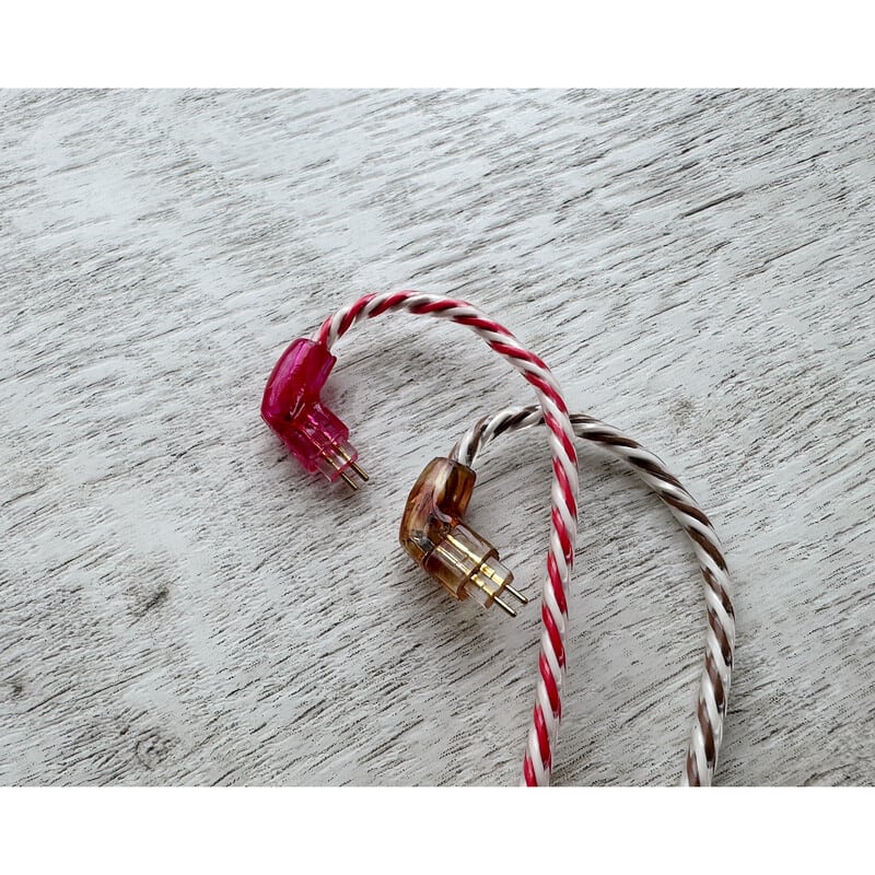 Mairegen Acht -Type Brown × Red × White- / 4.4mm 5極 AEC製 金メッキプラグ / Custom 2pin / イヤーコネクタアートワーク