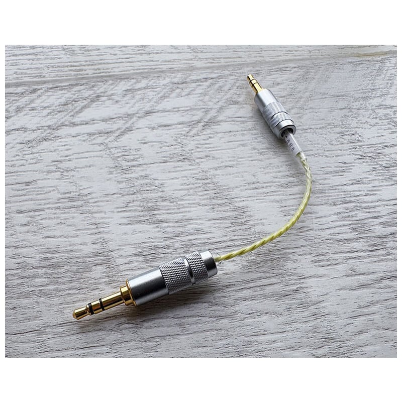Jura IC / IN : 3.5mm 3極 オヤイデ製 金メッキプラグ OUT : 3.5mm 3極 オヤイデ製 金メッキプラグ