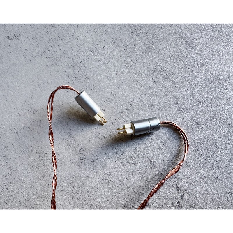 Vintage No.071 “Havenite” / 4.4mm 5極 トープラ販売製 CINQBES 純銅材 無メッキプラグ / XXX-G 2pin / ロゴ&イヤーコネクタアートワーク