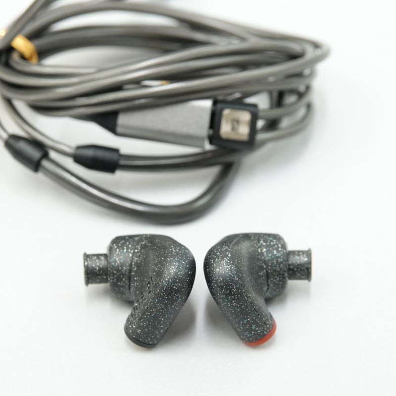 tc 【新品未開封】SENNHEISER IE300