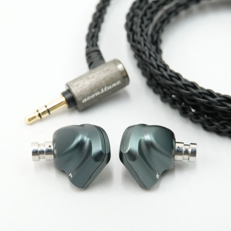 Acoustune HS1300SS Verde(限定カラー) リケーブルセット 次世代Acoustuneヘリテージモデル「HS1300SS」の限定カラー