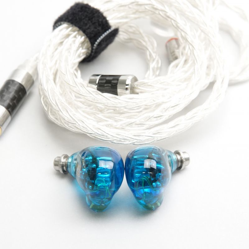 320 TOPAZ BLUE