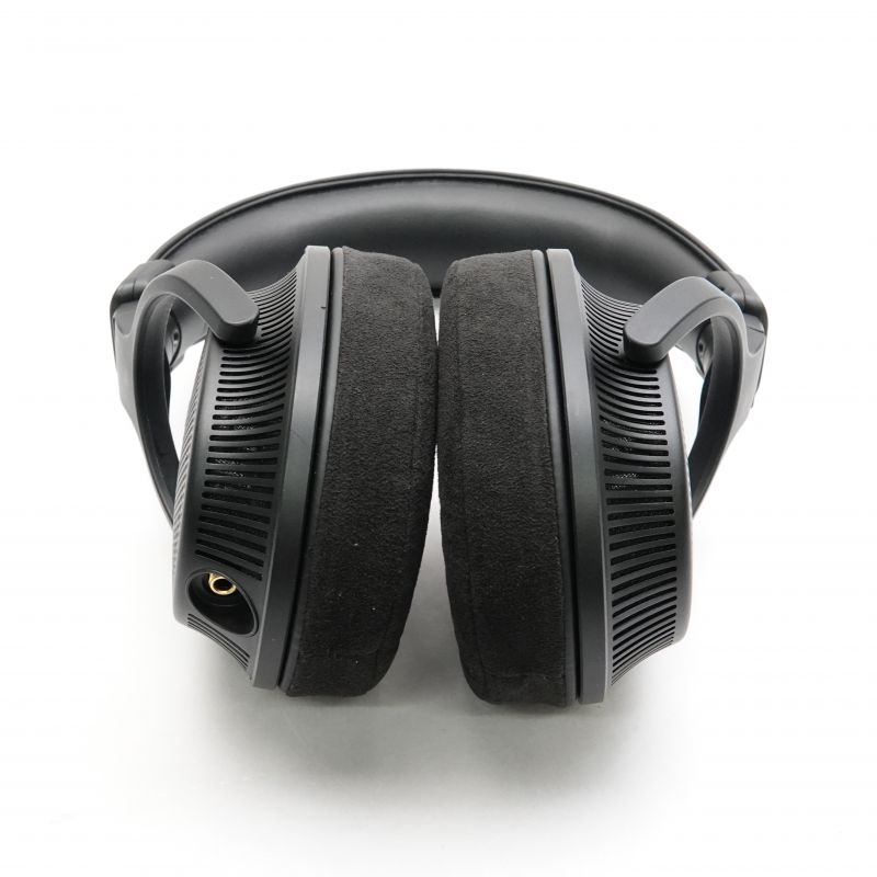 MDR-MV1