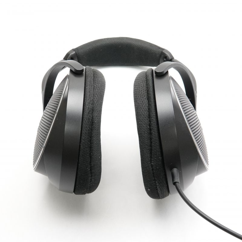 MDR-MA900