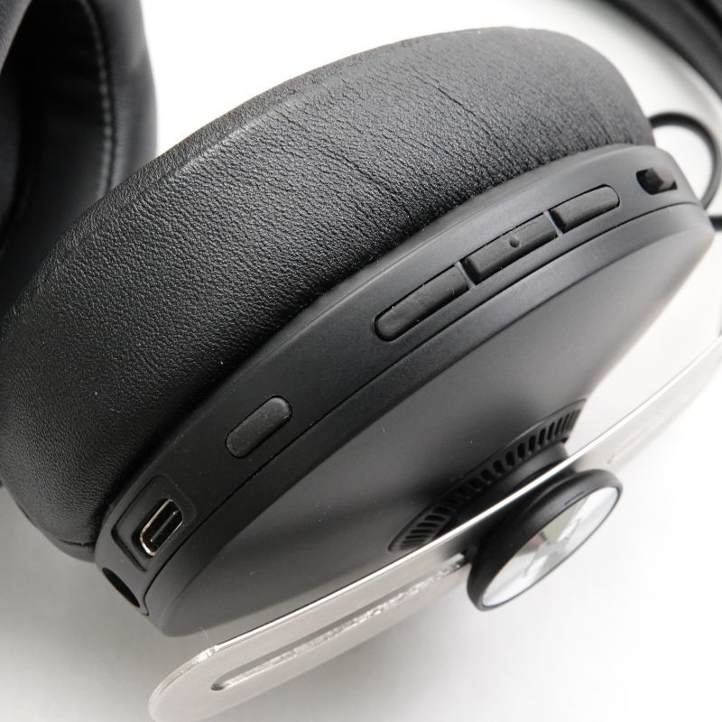 SENNHEISER MOMENTUM Wireless Black [M3AEBTXL Black] 中古