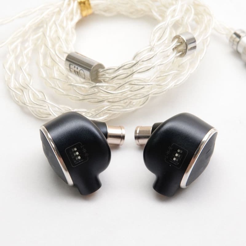 FIIO FH5s [FIO-IEM-FH5S-B] 中古 240001196574｜中古通販フジヤ