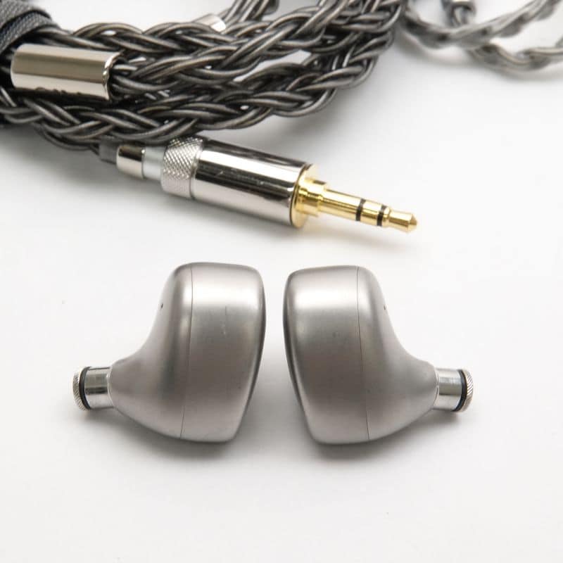 FH9 Titanium [FIO-IEM-FH9-T]