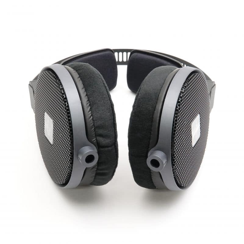 ATH-R70x