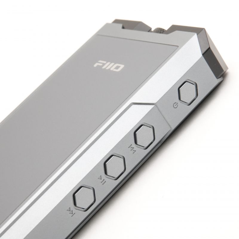 Q15 Titanium [FIO-Q15-T]