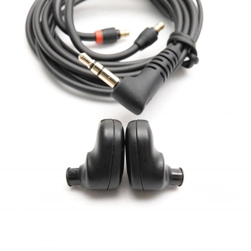 IE100PRO Black