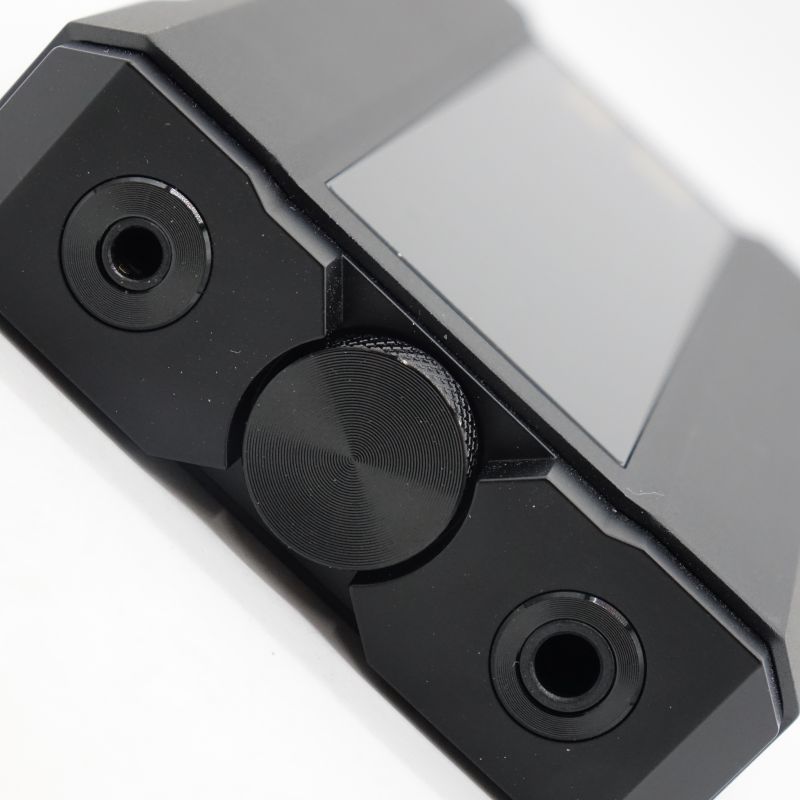 Q15 Black [FIO-Q15-B]
