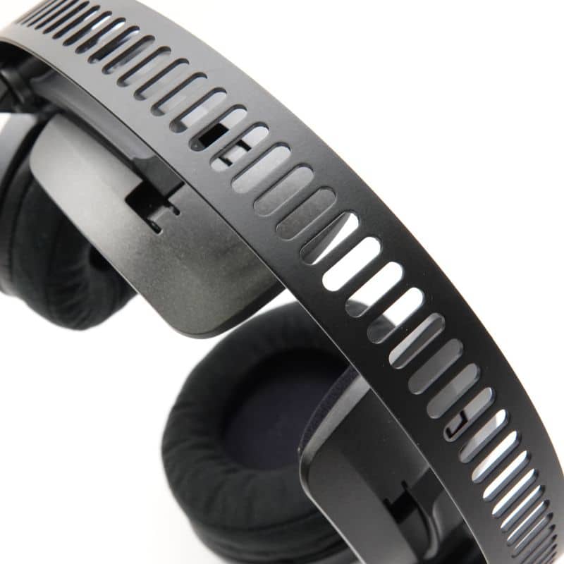 ATH-R70x