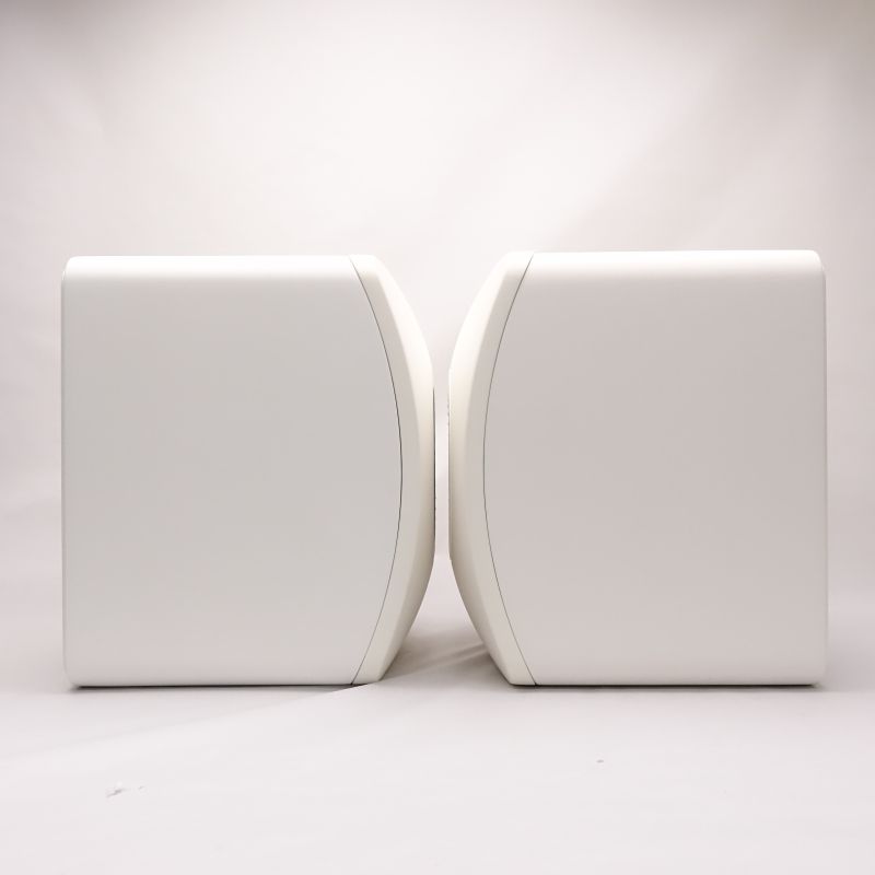 LS50 Meta/Mineral White