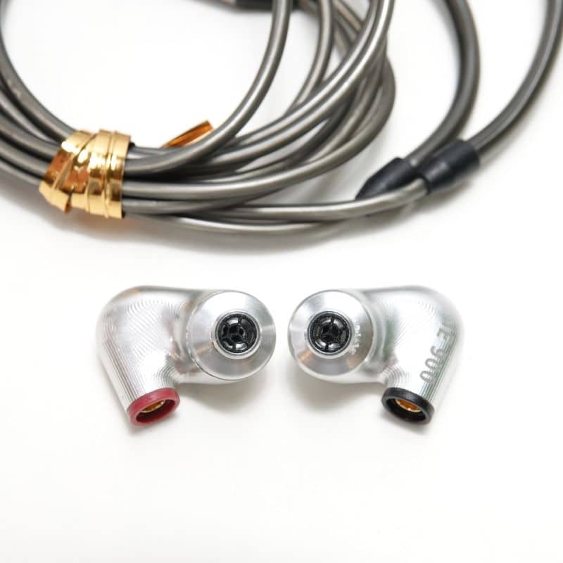 IE 900