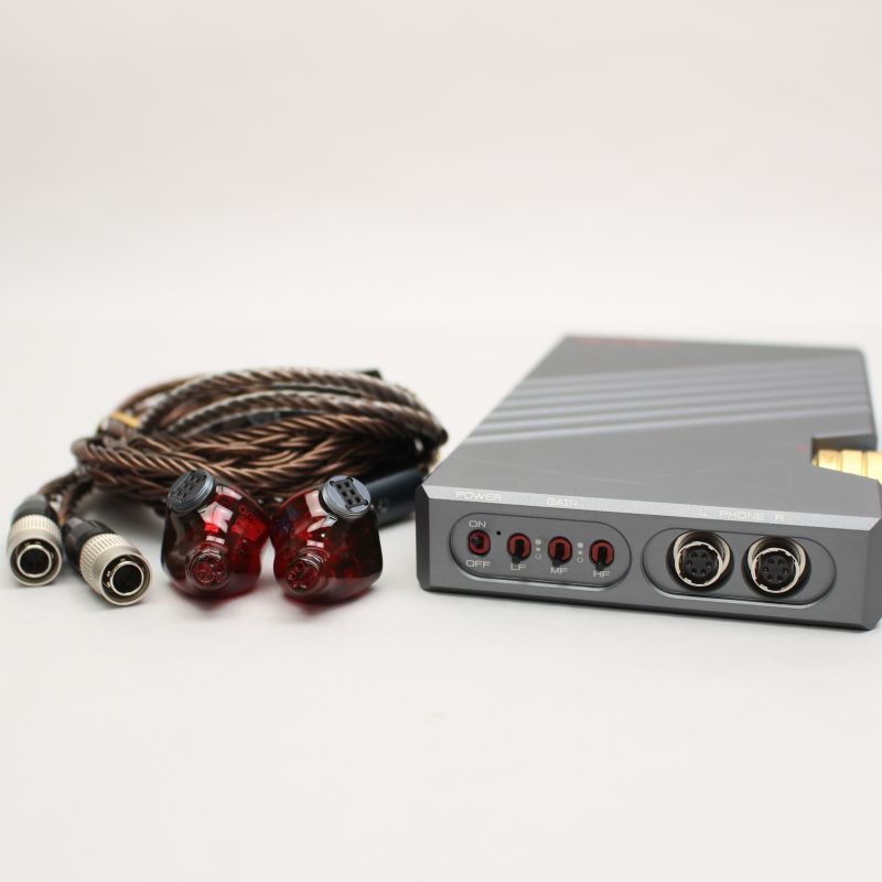 Traillii Ultra IEM System