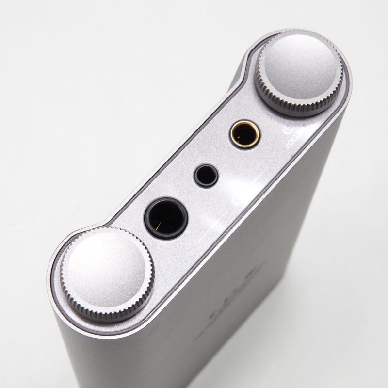 H7 Titanium(チタニウム)