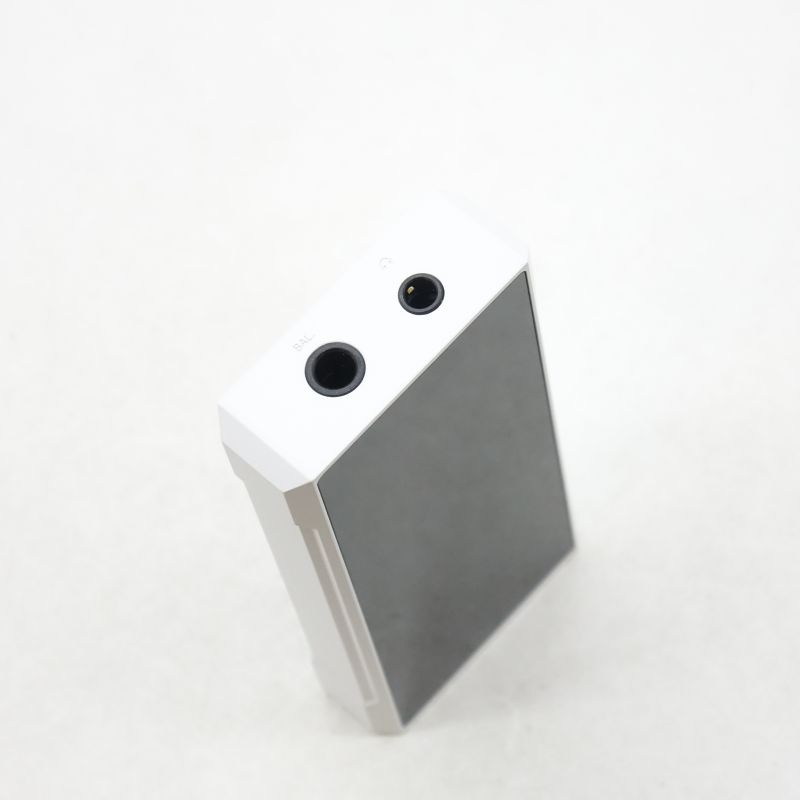 BTR7 White [FIO-BTR7-W]