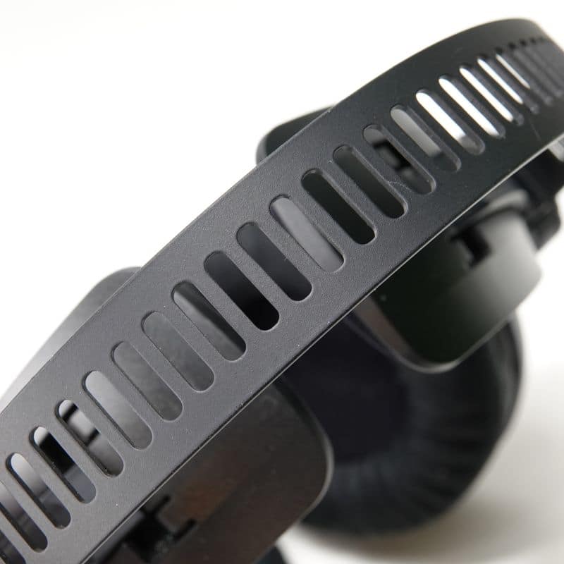 ATH-R70x