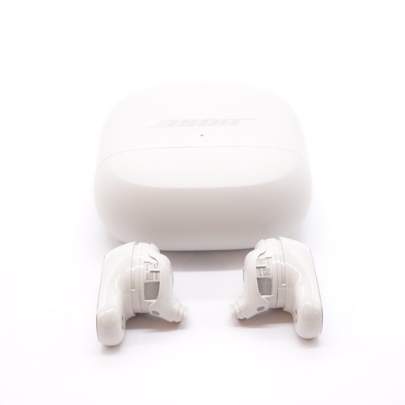 BOSE QuietComfort Ultra Earbuds（第2世 [QCULTRAEB2ndWHT] AB+ランク