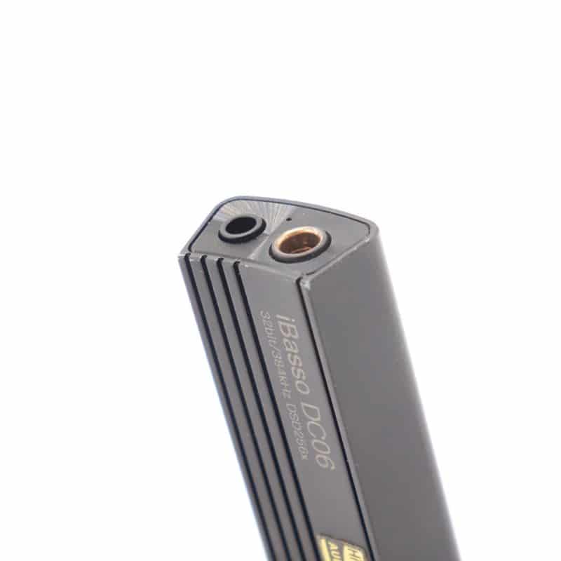 DC06 (Black)