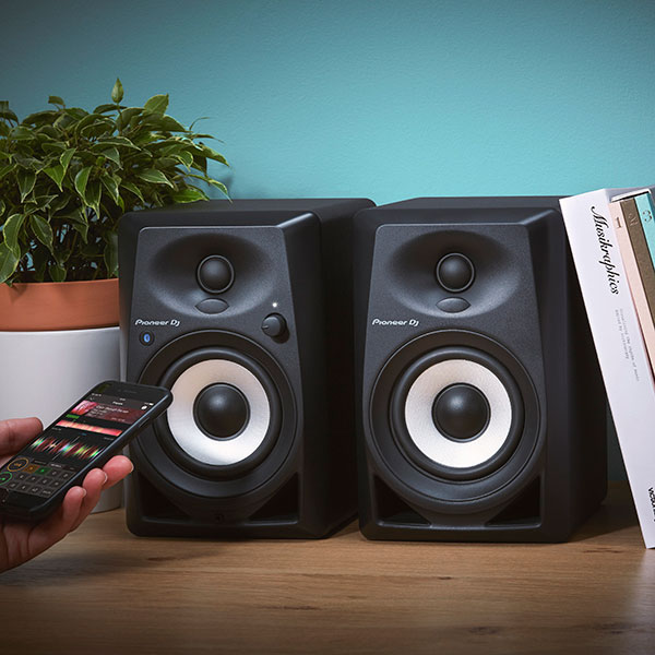 Pioneer DJ (パイオニア ディージェー) DM-40BT-W|スピーカー