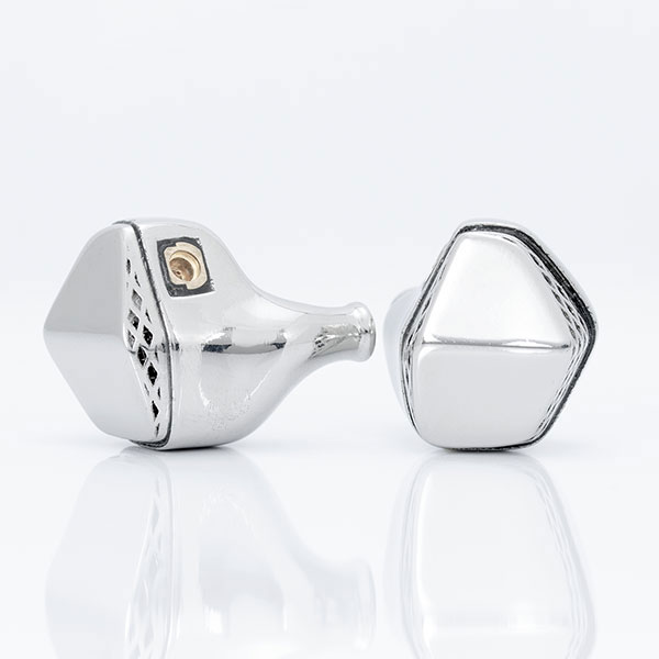 MACBETH Ti [UNM-7810]