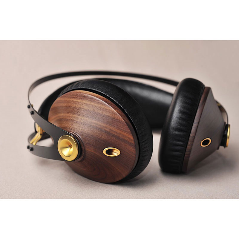 MEZE AUDIO 99 CLASSICS WALNUT SILVER