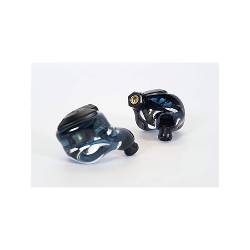Clara [CAM-4662]