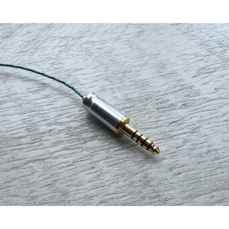 Watermelon Lily / 4.4mm 5極 AEC製 金メッキプラグ / FitEar / ロゴ＆イヤーコネクタアートワーク