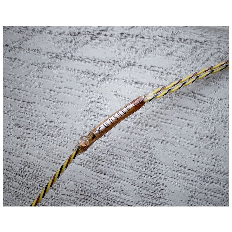 Harvest Moon / 4.4mm 5極 AEC製金メッキプラグ / MMCX / ロゴ＆イヤーコネクタアートワーク ホワイトムーンストーン装飾