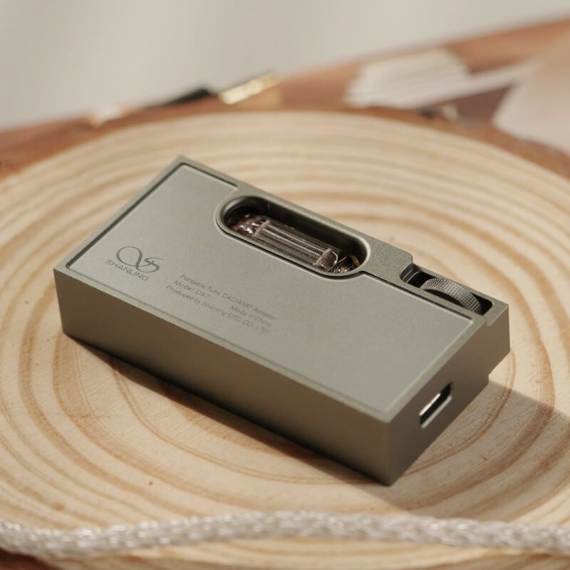 UA7 Gray（2025年12月19日発売予定）