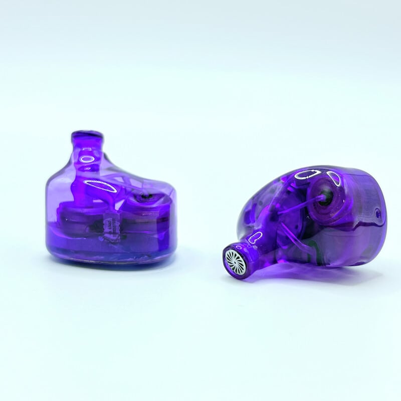 Azure（2025年12月12日発売予定）