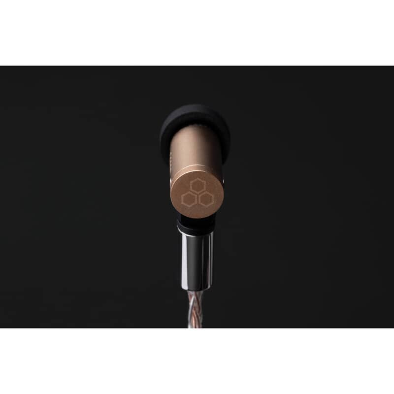 S6000（2025年12月19日発売予定）